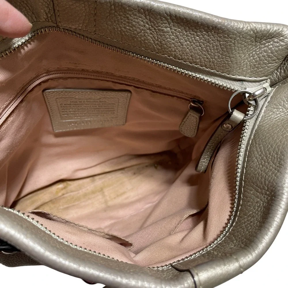 Coach Chain Duffle Bag in Silver Metallic Pebbled‎ Leather C1275 F19722